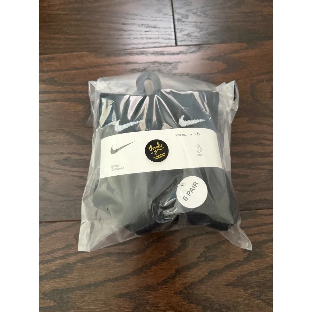Nike Kids 6 Pack Everyday Cushioned Crew Socks Black White Swoosh 10C-3Y UN0373